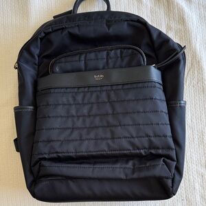 Tutilo New York black women's backpack